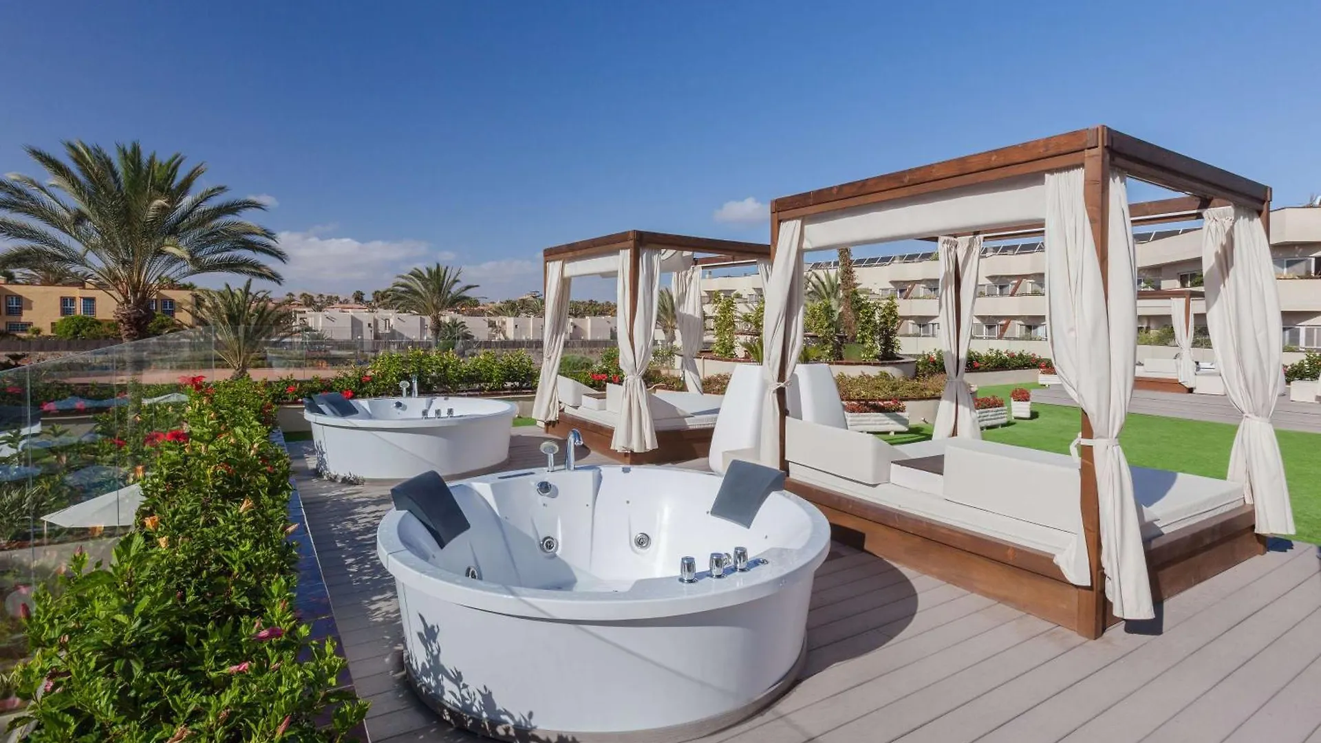 Barcelo Corralejo Bay - Adults Only Hotel